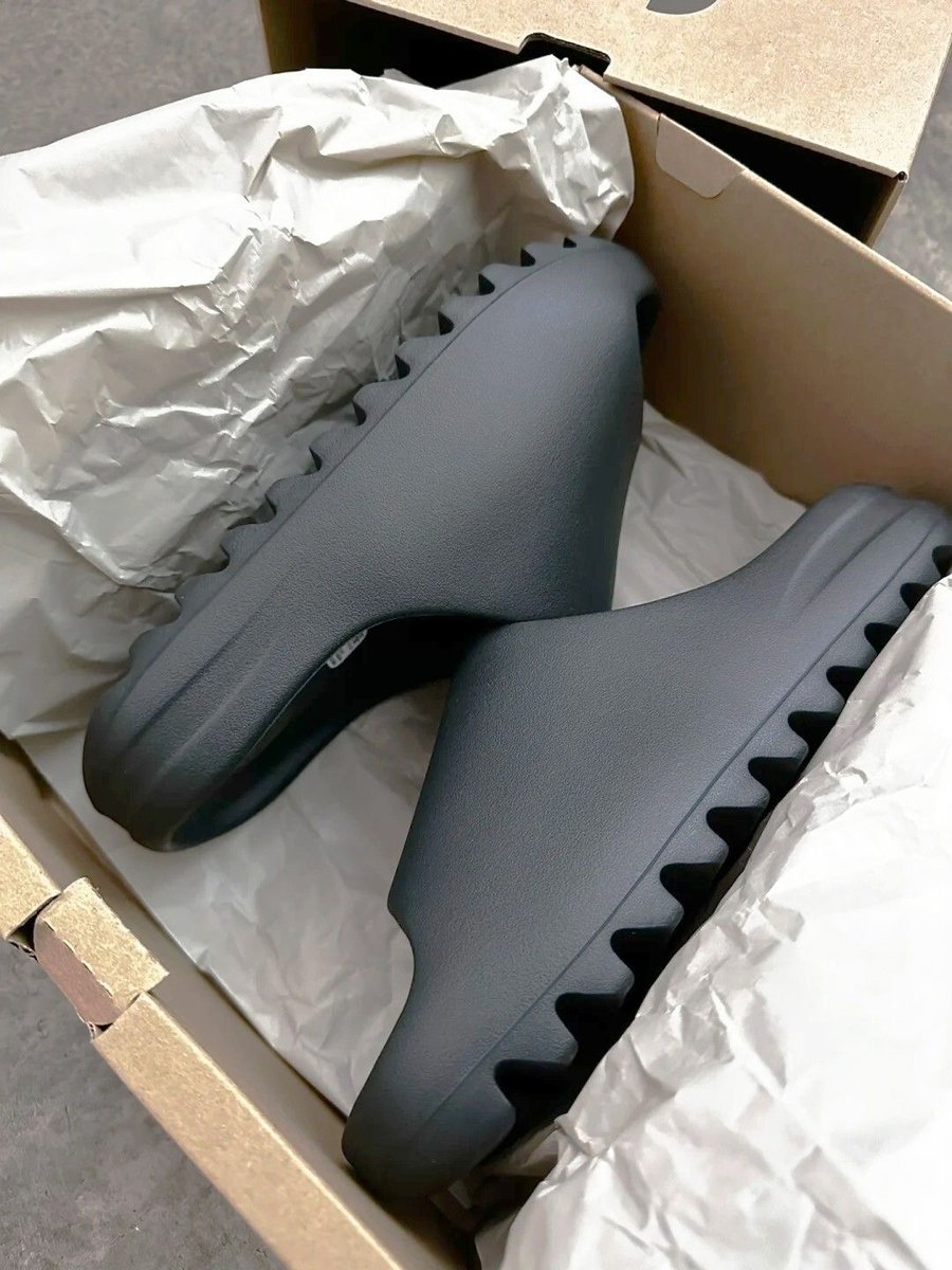 Yeezy Foam Runner Sandal - "Onyx Edition"